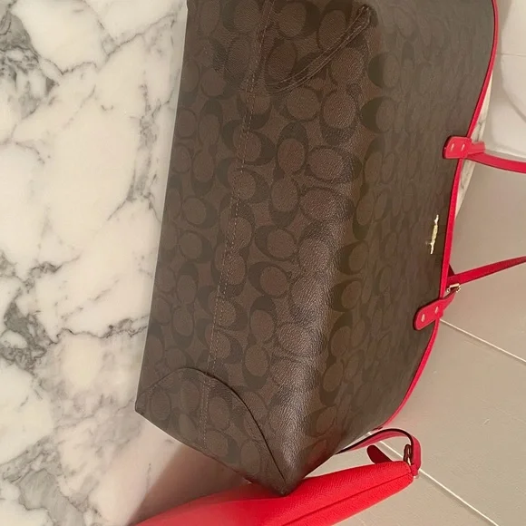 Coach reversible Tote - Picture 6 of 12